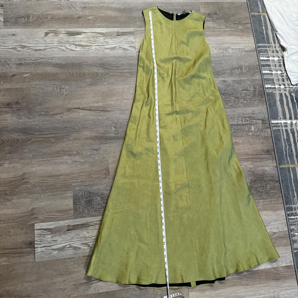 dresses - Picture 4 of 8